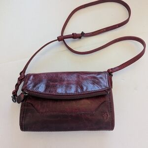 Frye Swing Melissa Crossbody In Distressed Burnished Burgundy